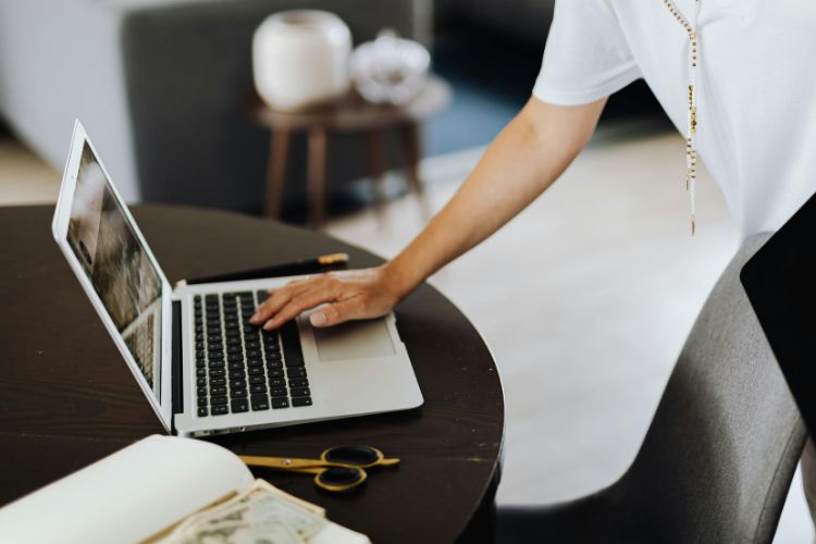 Які борги, крім кредитів, можуть створити проблеми?