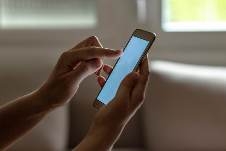 Як перевірити, чи можна виїхати за кордон