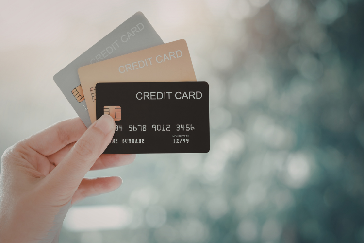 Мінімальна сума для перетину кордону та страховка 